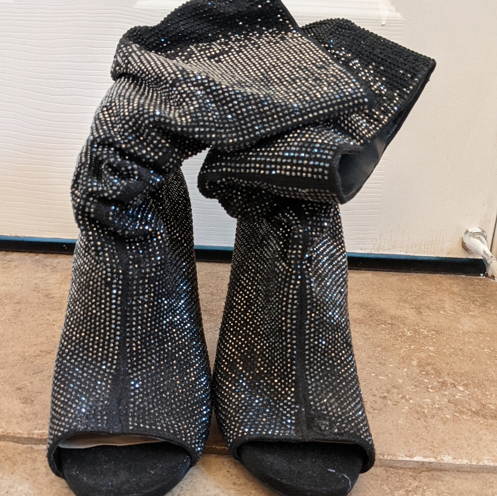 Black sparkly Jessica Simpson heels